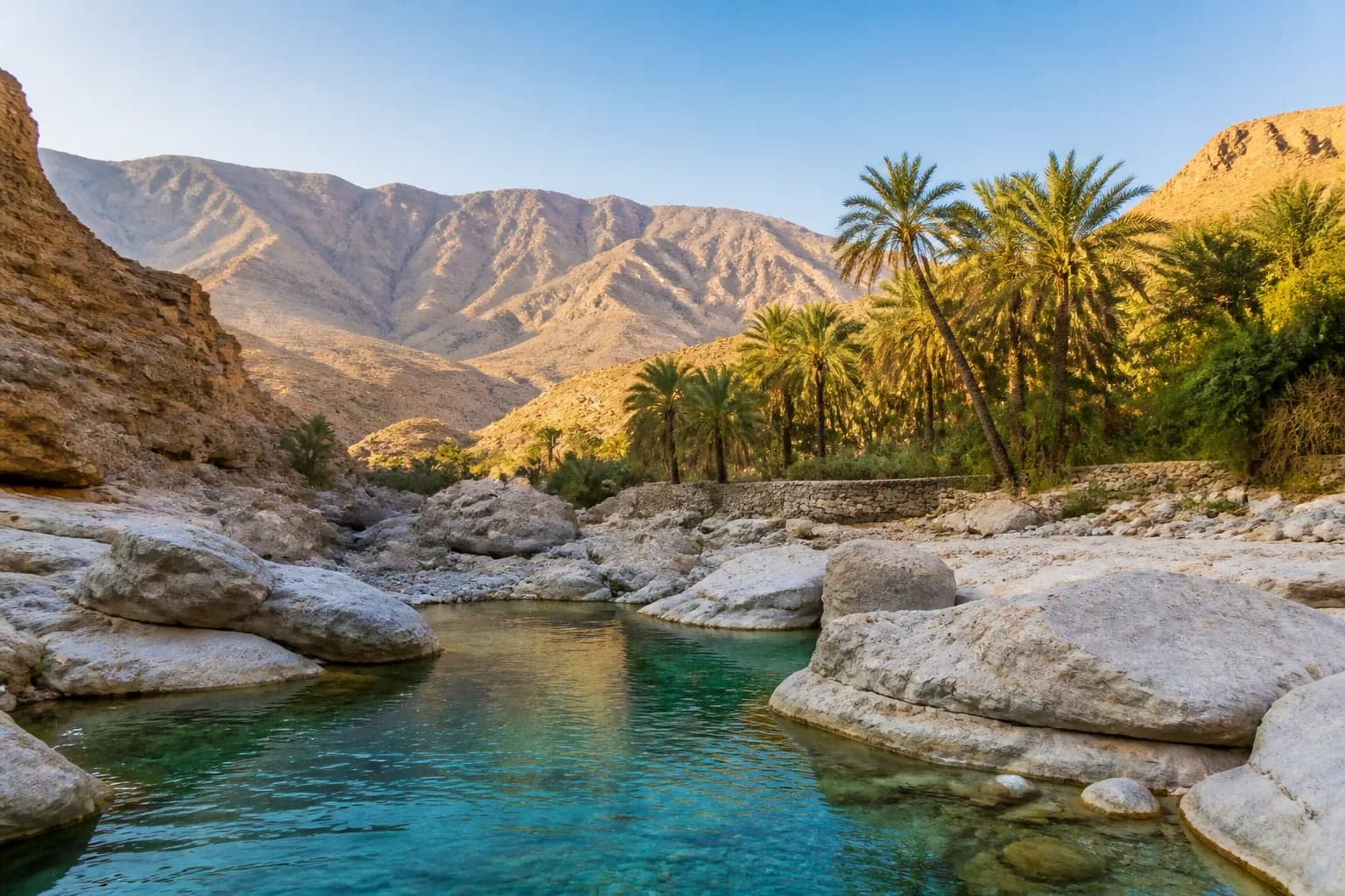 Oman travel destination scenery